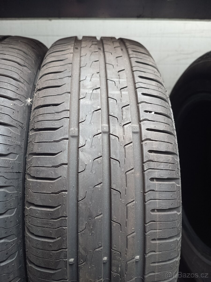 195/65/15 Continental - 2