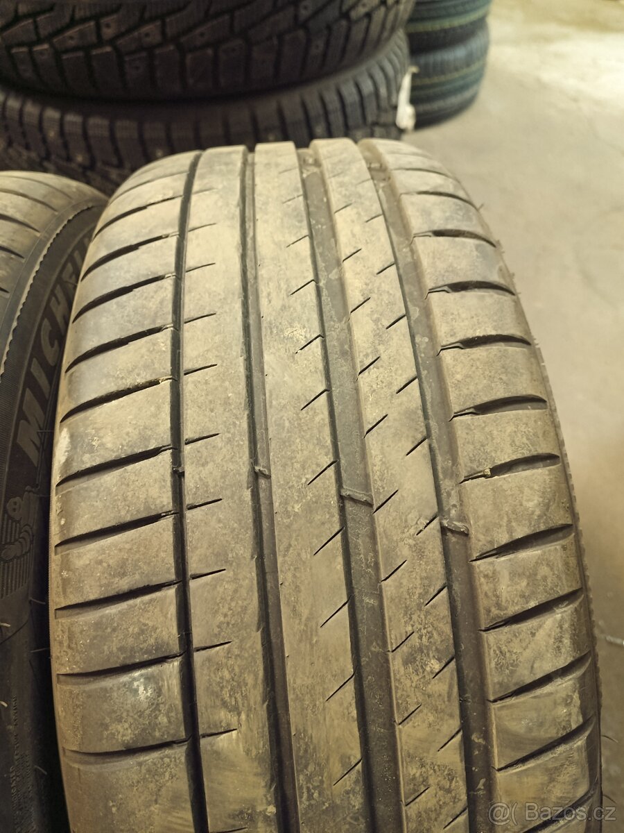 245/45/18 Michelin 100Y - 2