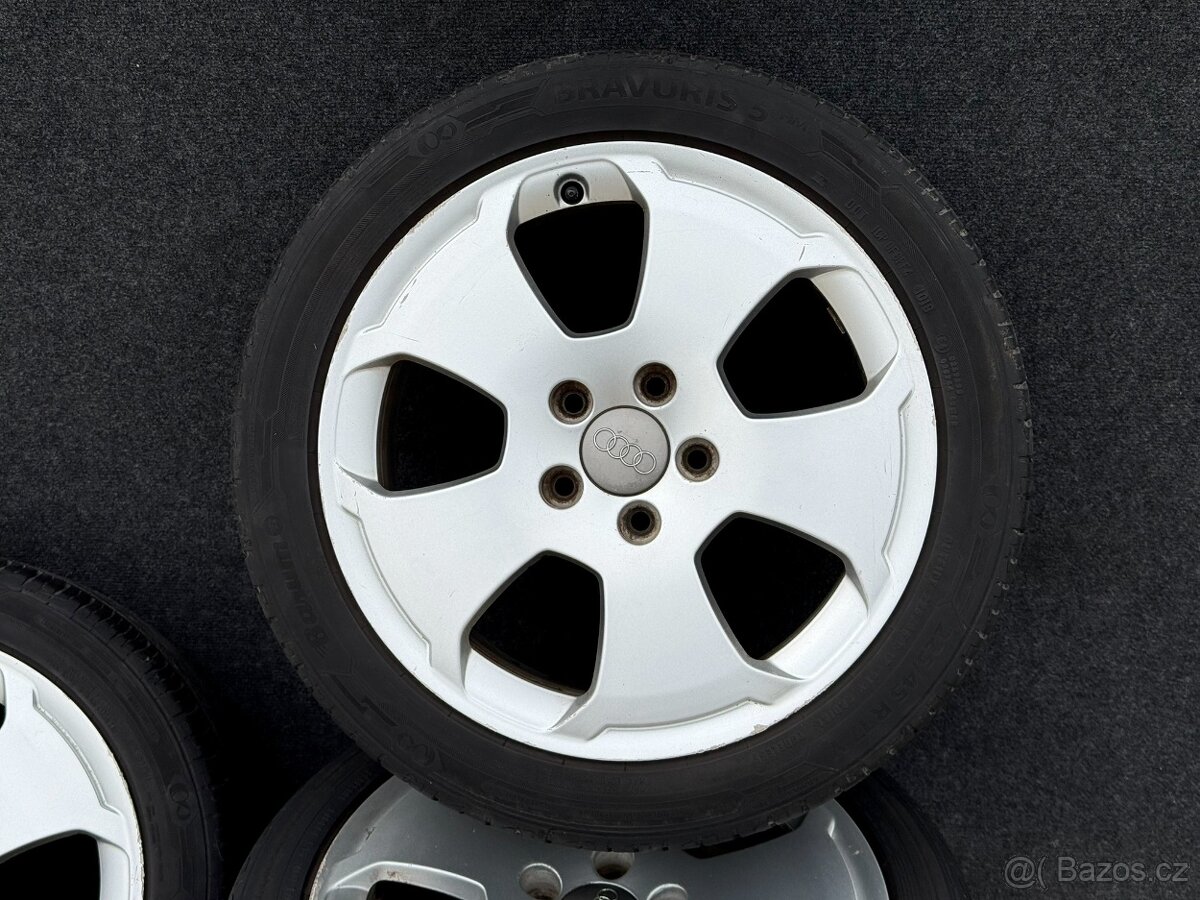 LETNÍ SADA Audi A3 8P 5x112 R17 - 2