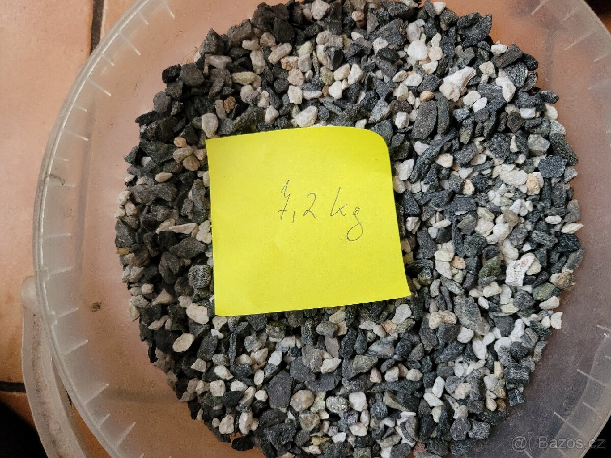 Prodám kamínky do akvária - 2