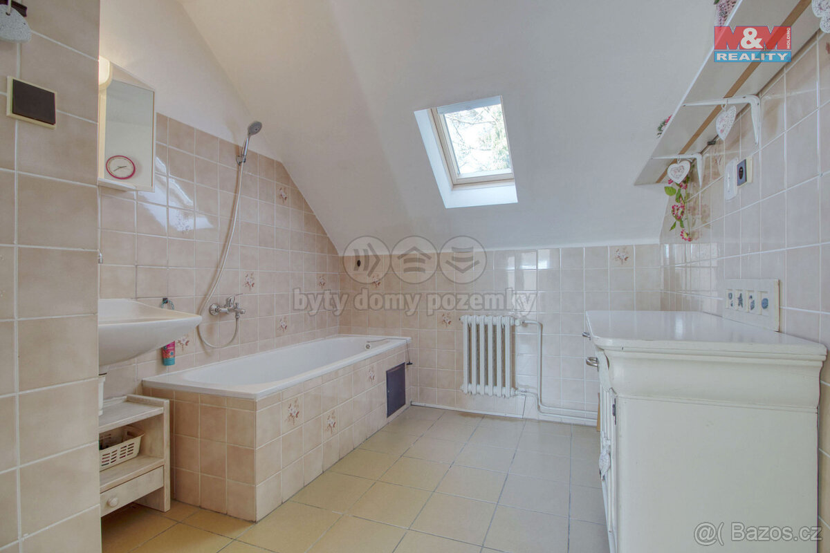 Prodej rodinného domu 4+1, 152 m², Svéradice - 2