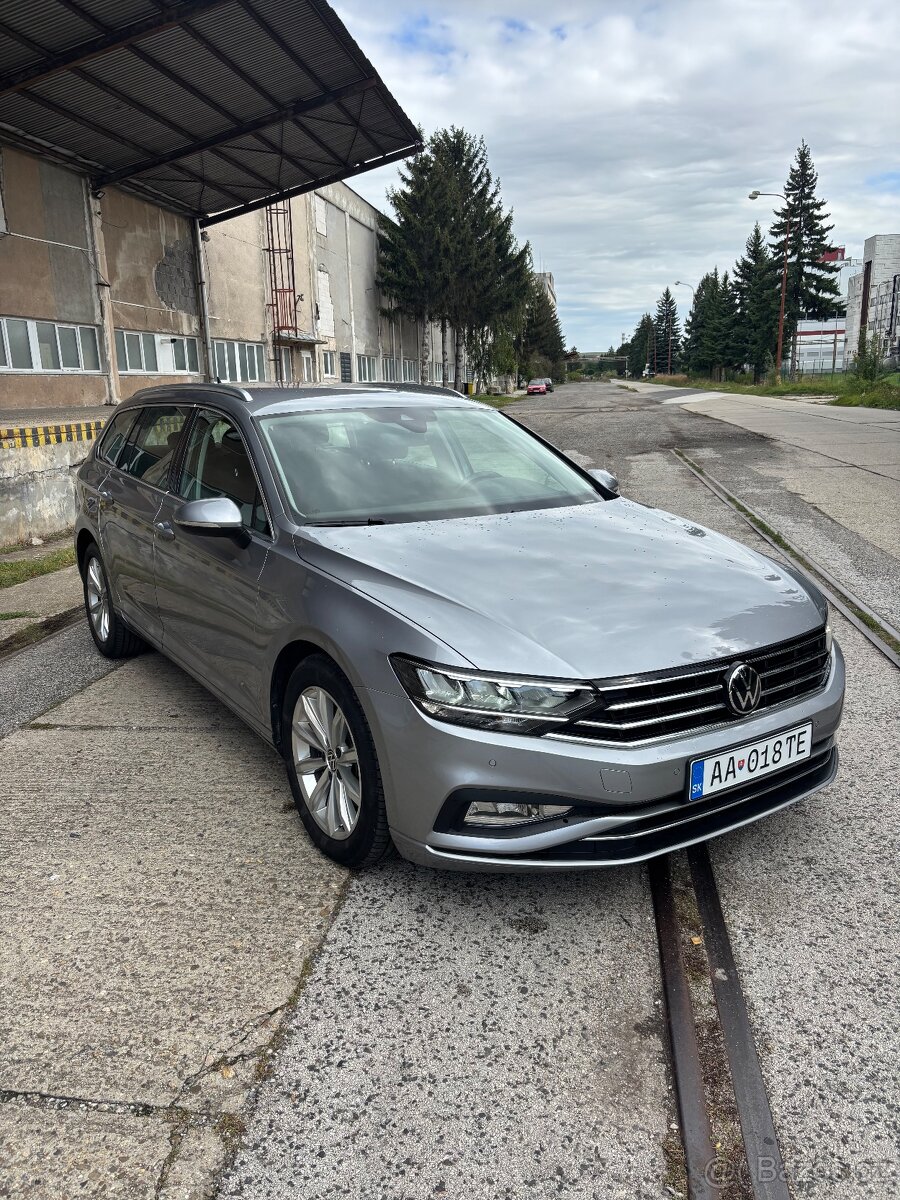 VW Passat Variant 2.0TDI 110kw DSG rok 2021 - 2