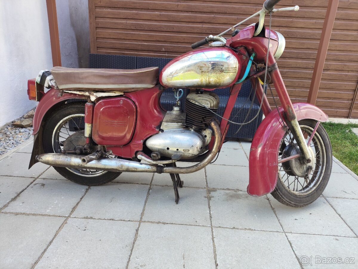 Jawa 250 r. 1962,2.majitel - 2