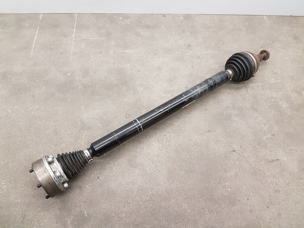 Poloosa pravá 1K0407272NN Škoda Yeti 1,2 TSi 6-kv. - 2