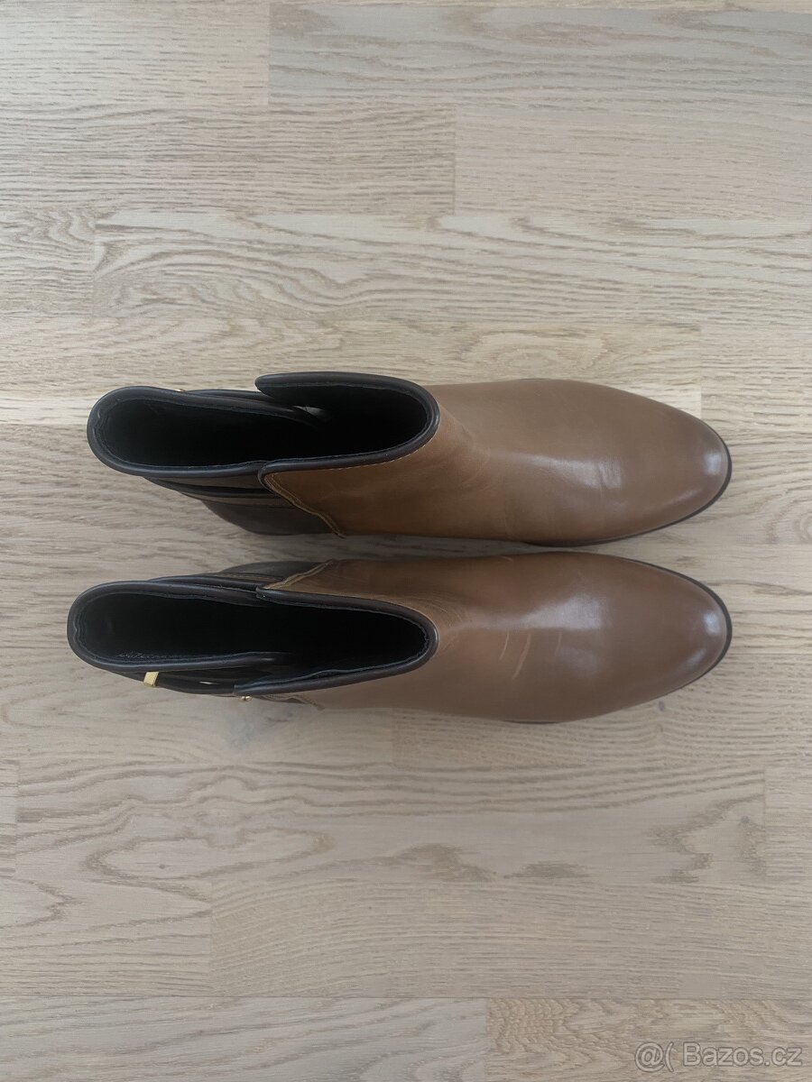 Podzimní kožené boty Lacoste, vel. 40 - 2