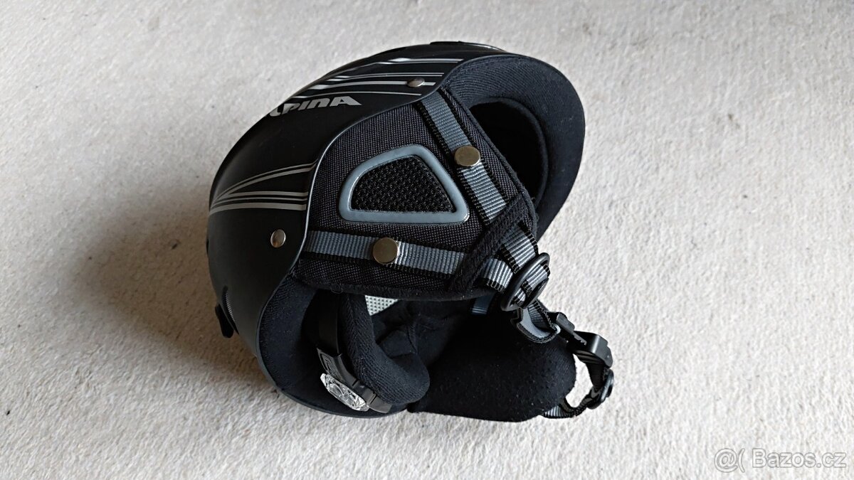 Lyžařská přilba - 2
