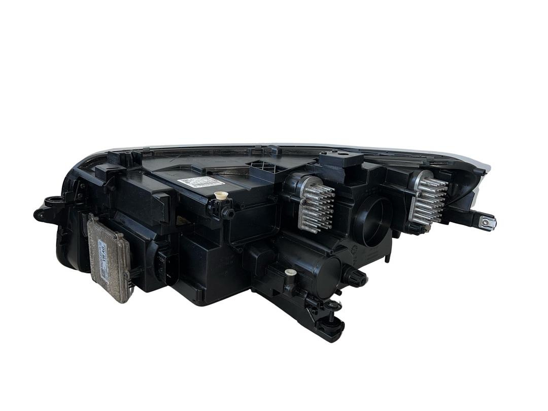 LED pravý světlomet 5NB941082C VW Tiguan 5NB 2 generace 21 - 2