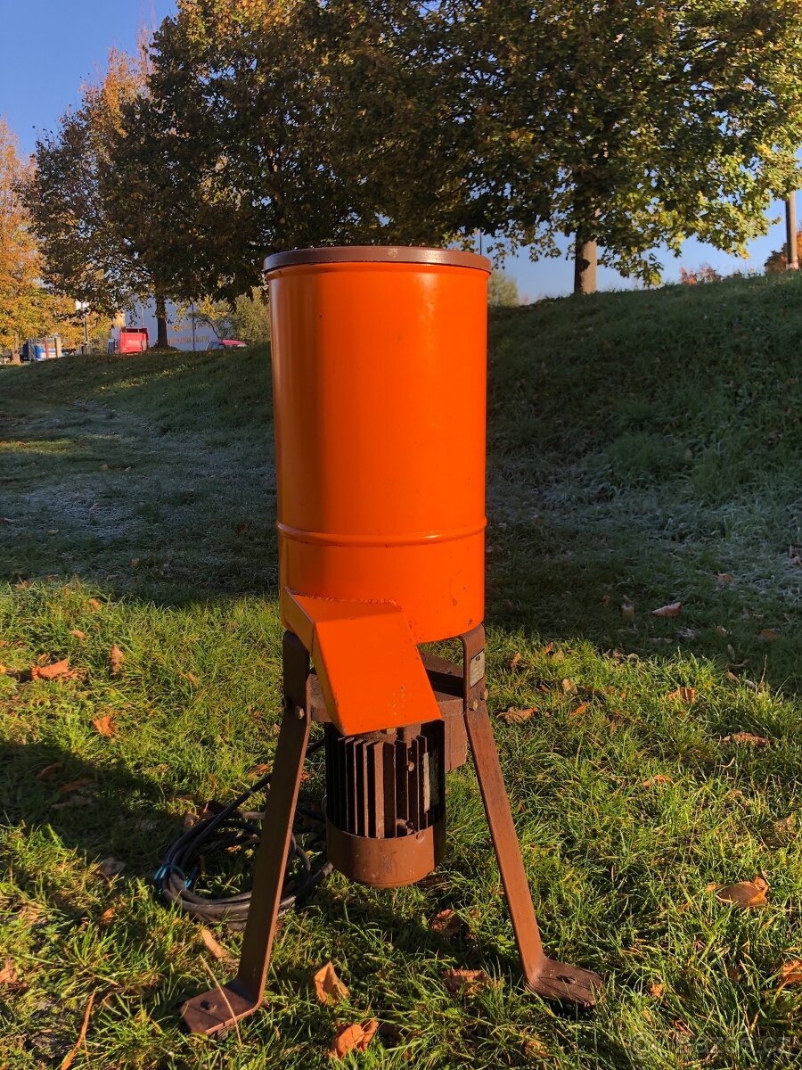 ŠROŤÁK DRTIČ TOV. Výroba - 2