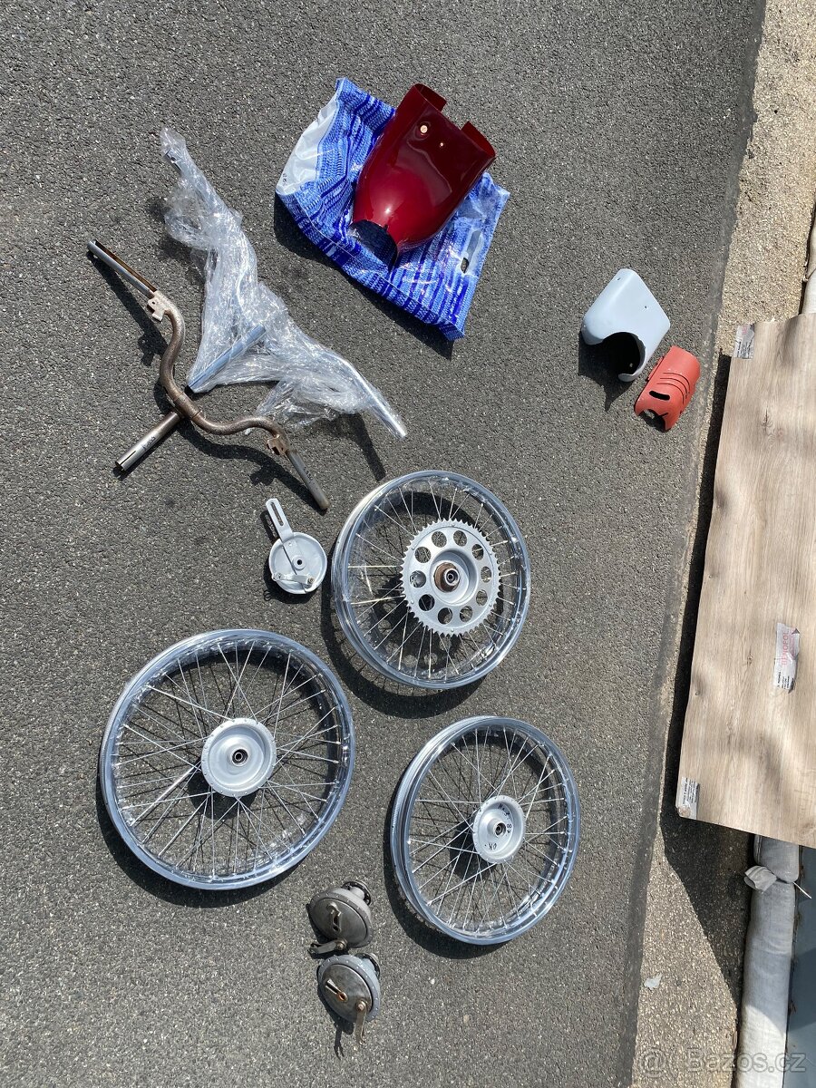 Kola Jawa 550 - pár - 2