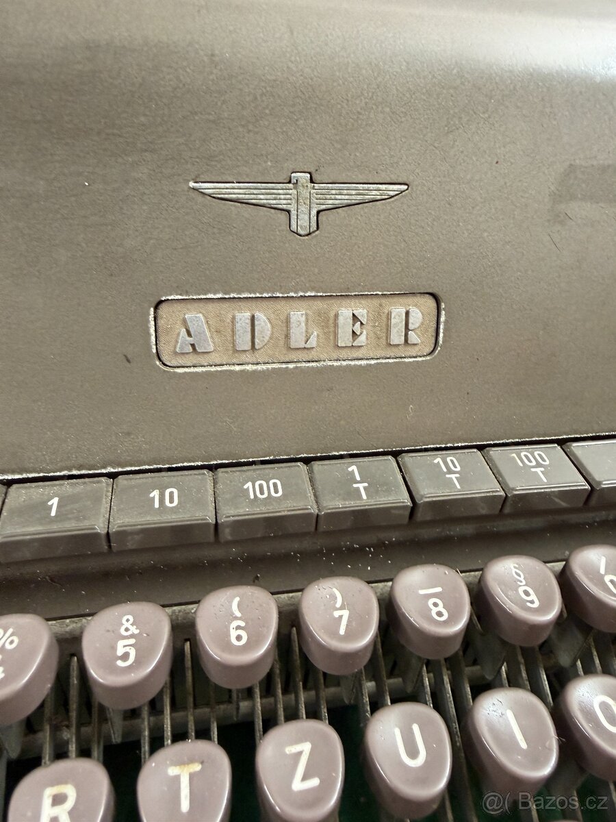 Psací stroj Adler Universal - 2