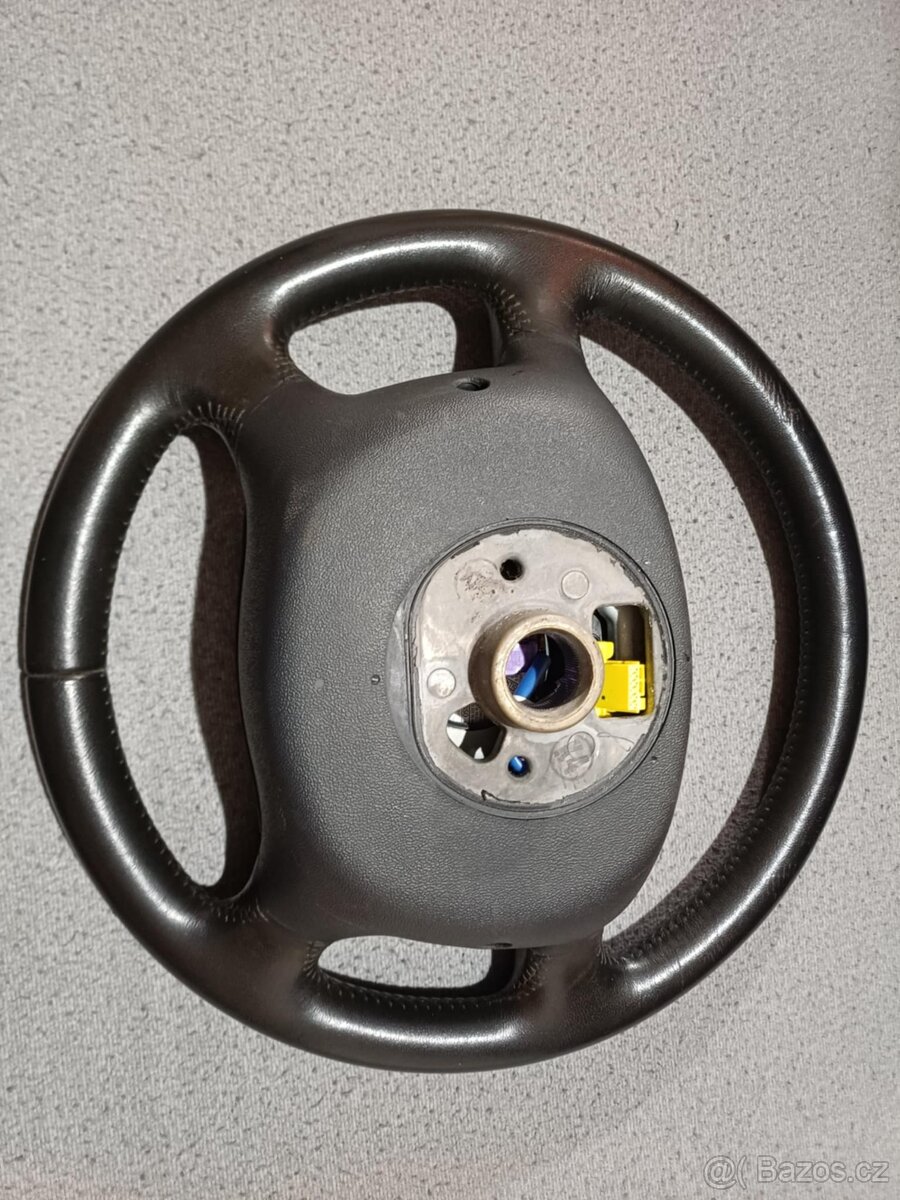 Pěkný kožený volant Audi A4 B6 - 2