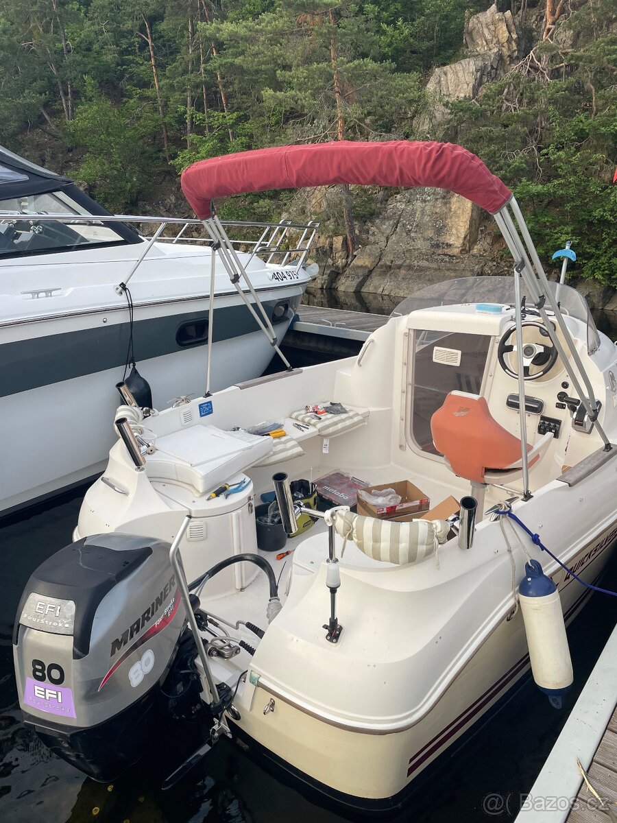 Motorová kajutová loď - 2