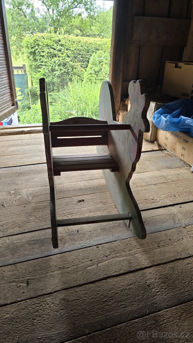 Starý houpaci dreveny kohout - 2