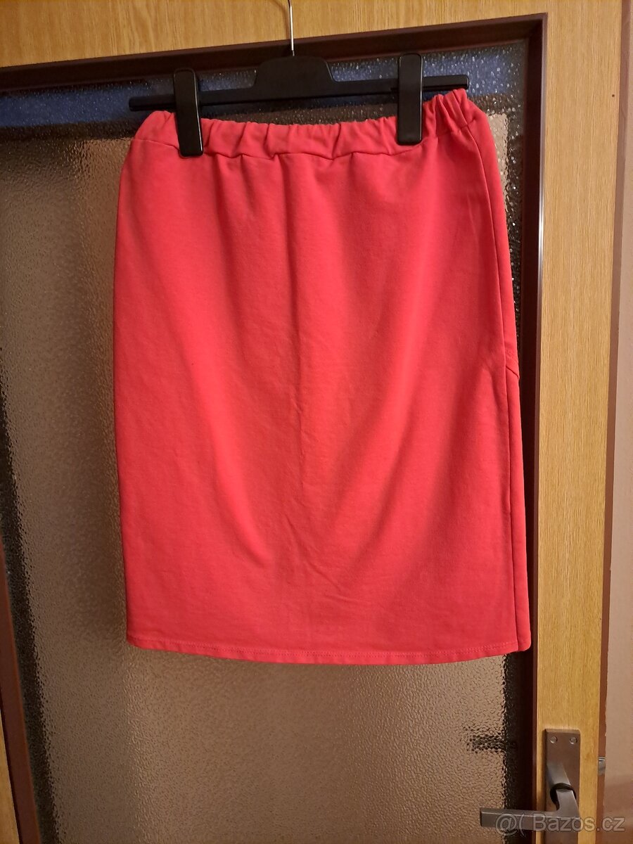 Sukně vel.38 krásně řešená - 2
