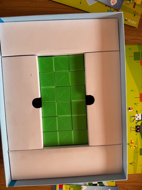 Tridio - moving cubes - 2