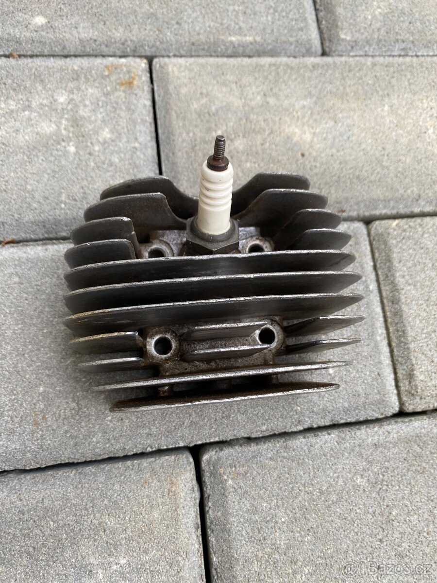 Hlava válce Jawa Pionýr - 2