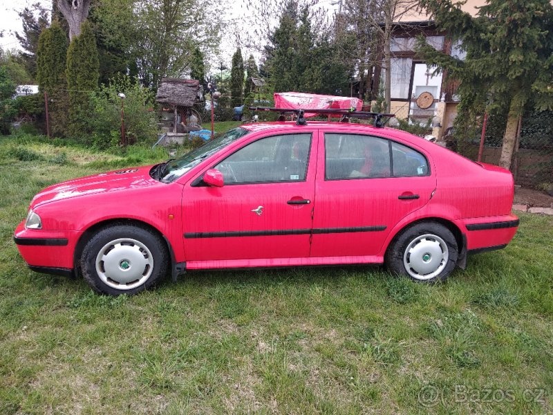 Škoda octavia 1,6 benzín - 2