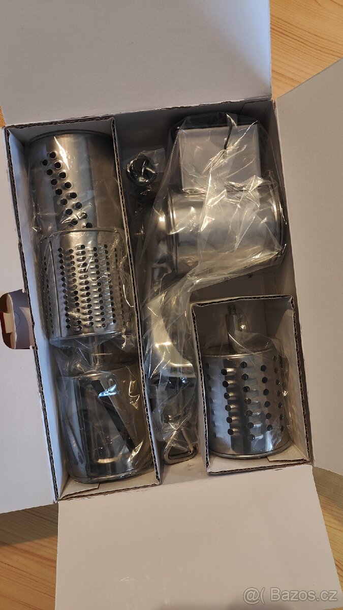 Strojek na strouhani - Orion - 2