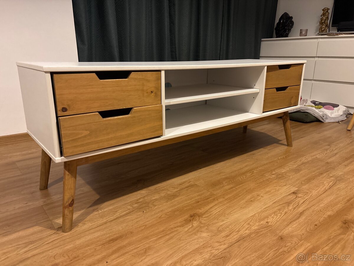 Tv stolek - 2