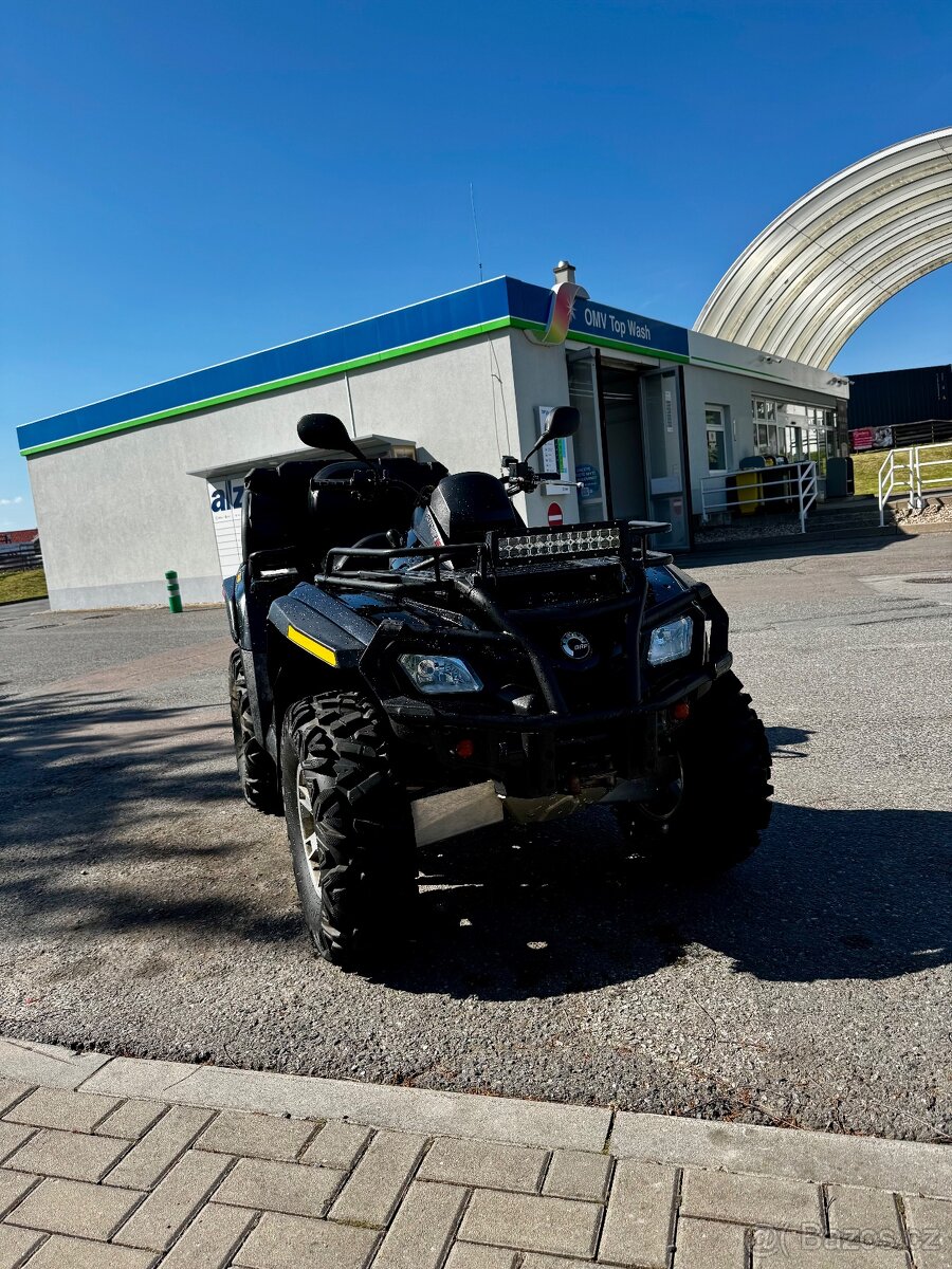 Can-am outlander 800r MAX 5100km