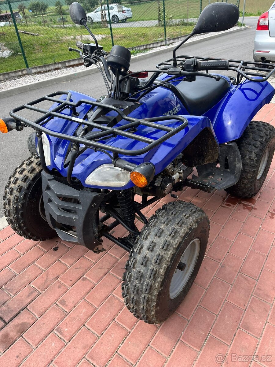 Prodám čtyřkolku Pioneer 200 atv s TP