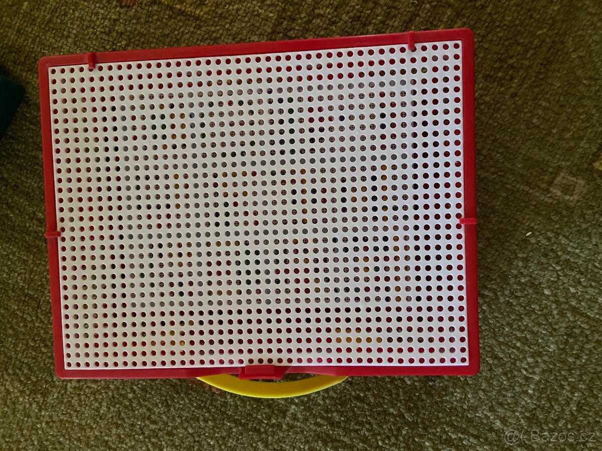Houbové puzzle s kolíčky/mozaika v červeném kufříku - 2