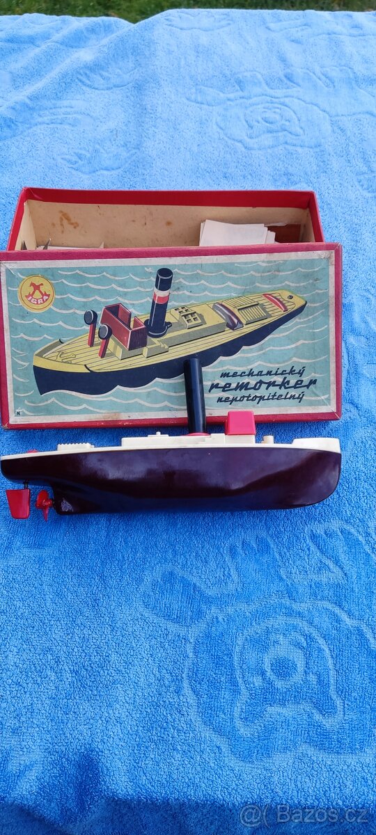 Mechanický remorkér Igra - 2