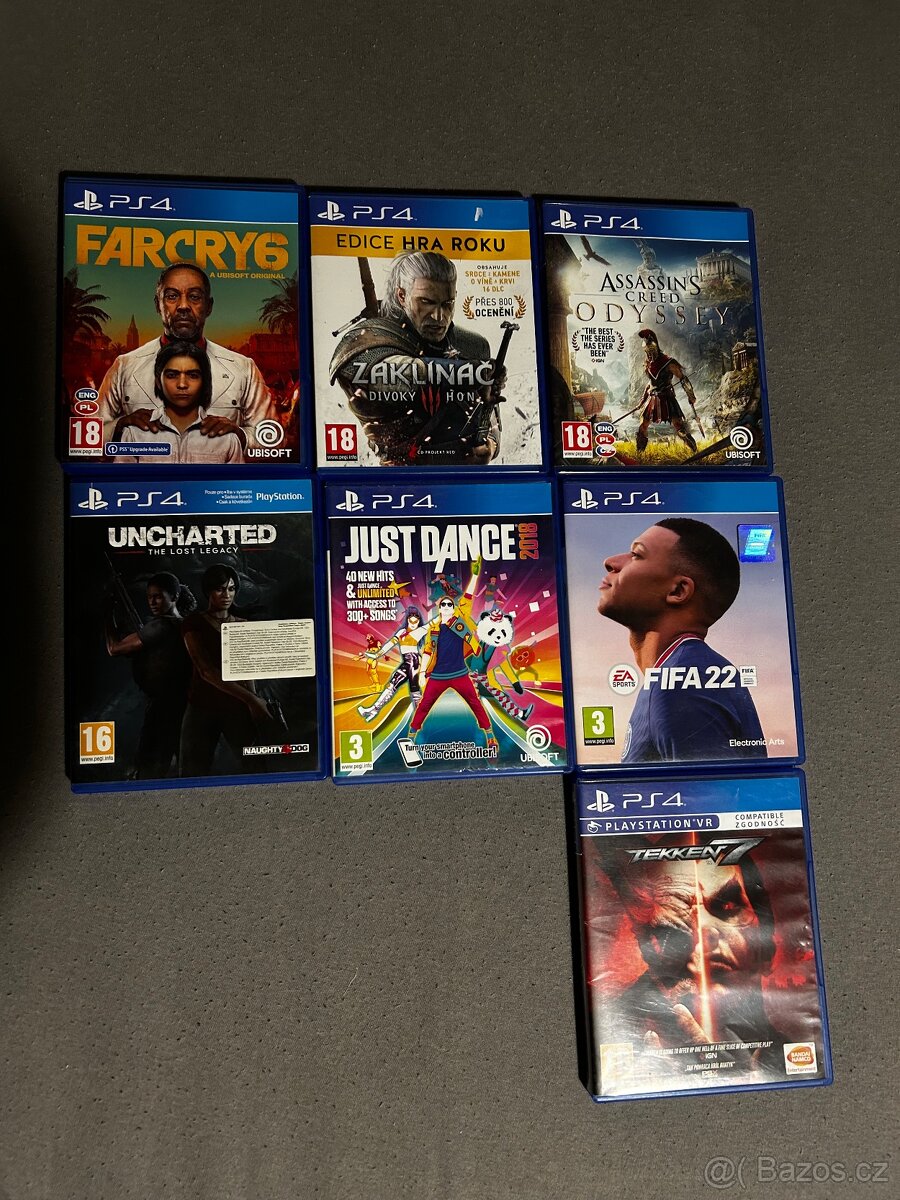Prodám Ps4 slim 1TB, 2 ovladače - 2