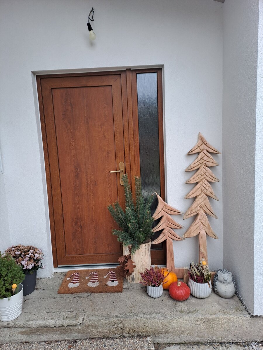 Vánoční dekorace vyřezávaný strom masiv - 2