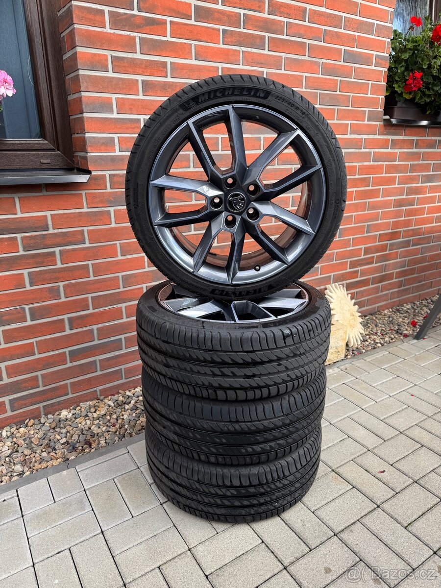 ORIGINÁL ALU KOLA ŠKODA 225/40 R18 - 2