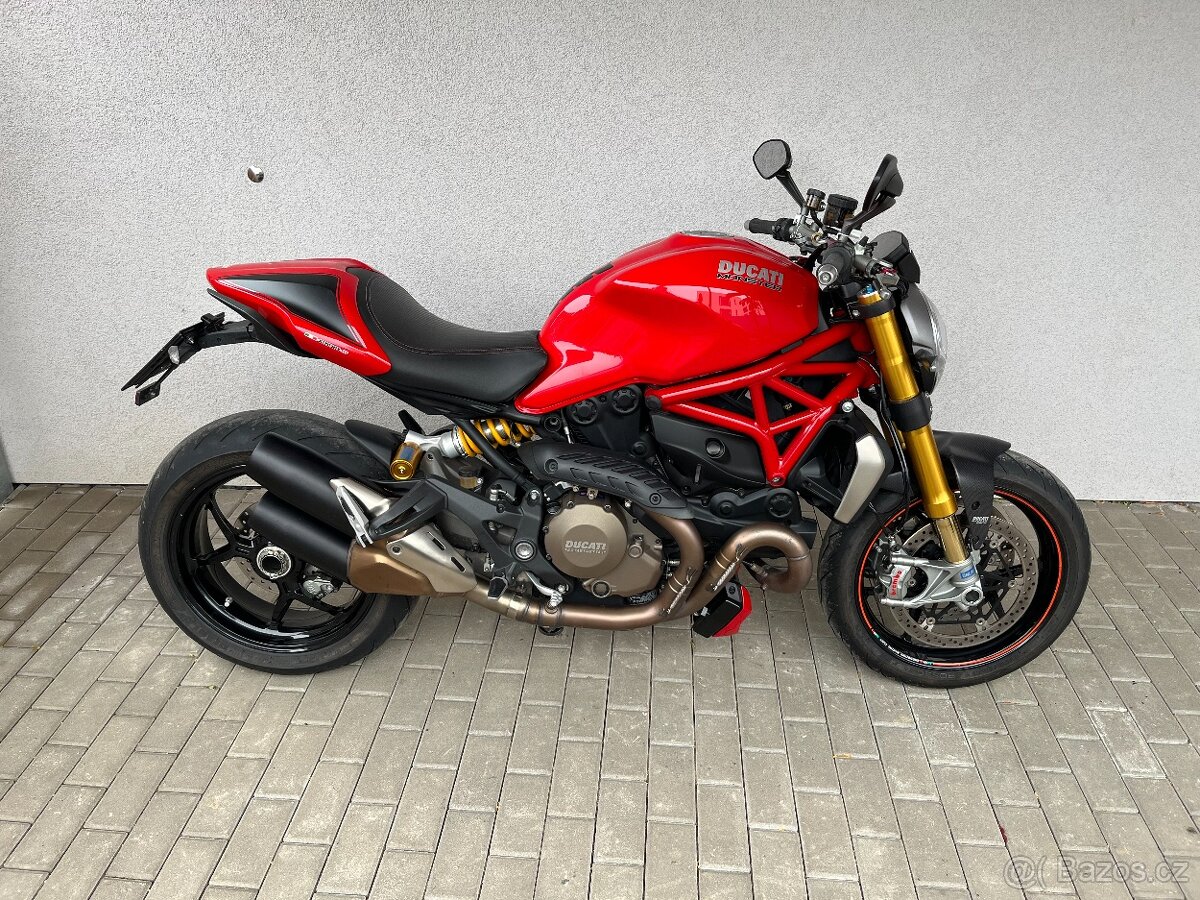 Ducati Monster 1200 S - 2