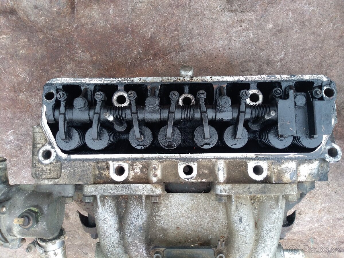 Hlava Škoda Favorit - 2