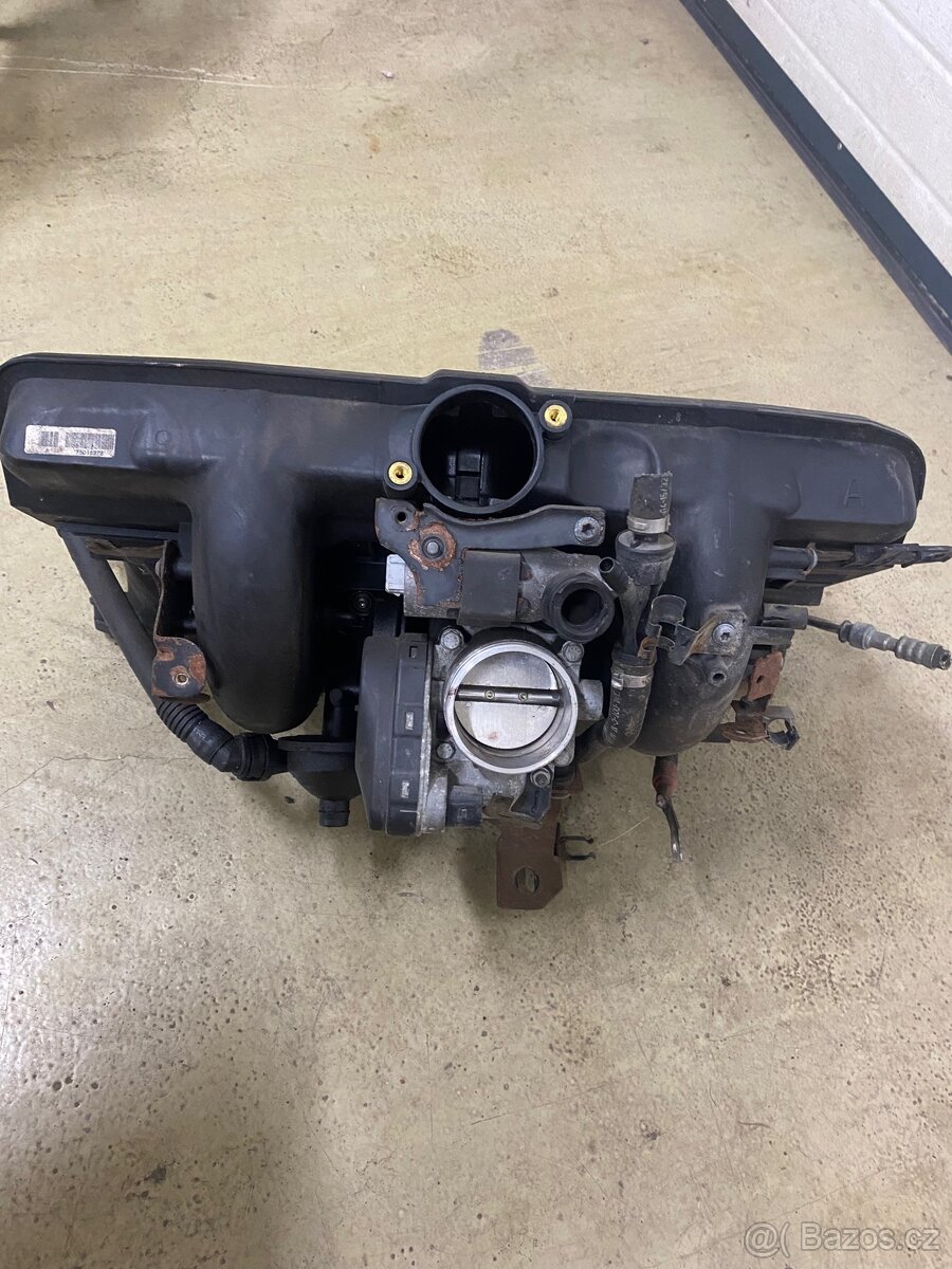 BMW Mb54b25 Sání - 2