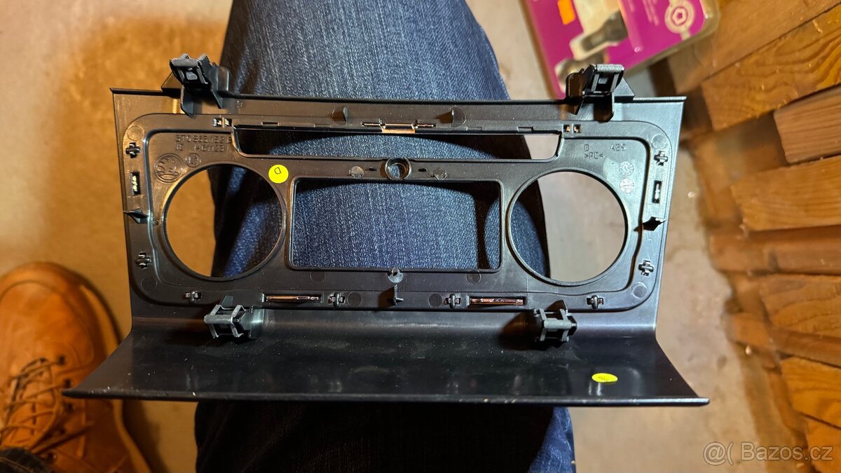 Ramecek panelu topeni/klimatizace Skoda Superb 2 - 2