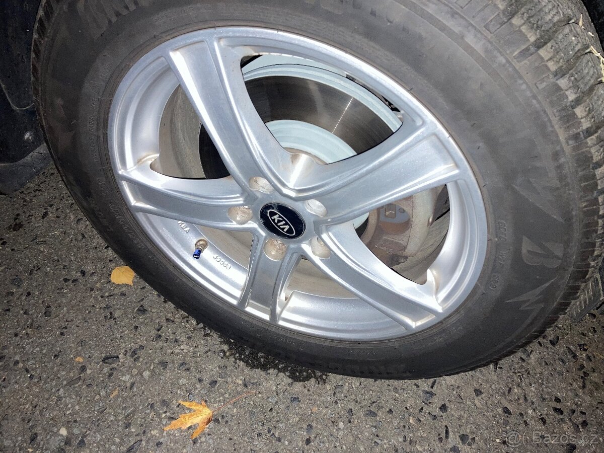 Alu kola Kia Sportage Hyundai Tucson zimní 225/60 R17 - 2