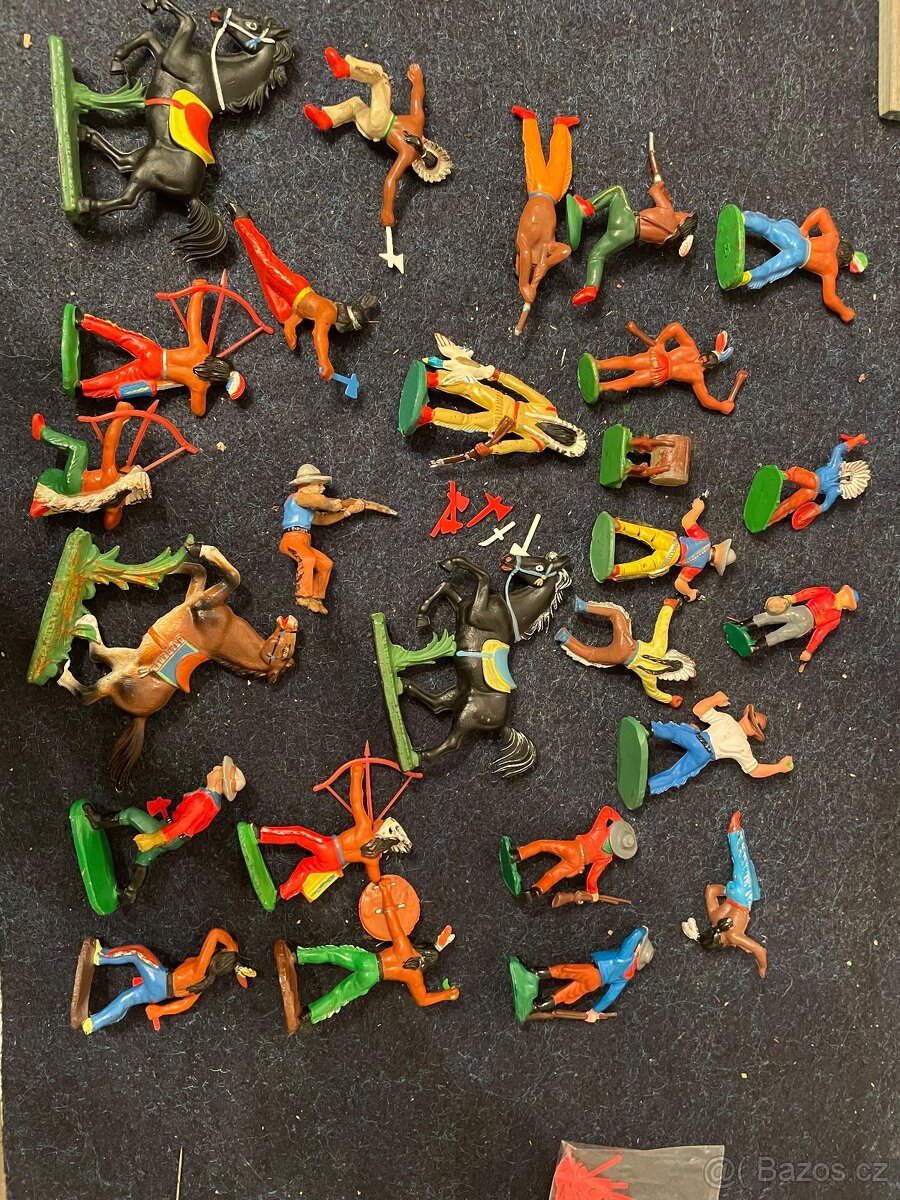Indiáni a kovbojové DDR staré hračky - 2