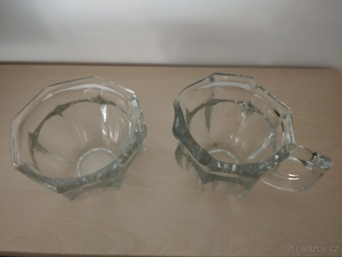 Starožitné silnostěnné sklo - 2