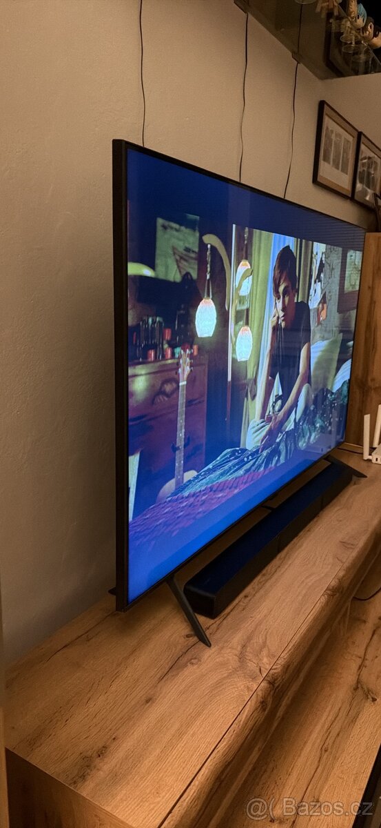 Televize: 55" Samsung UE55AU7172 - 2