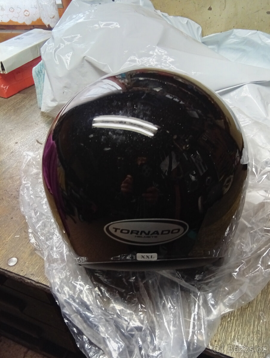 PRODÁM PŘILBU TORNÁDO CL- XXL-BLACK - 2