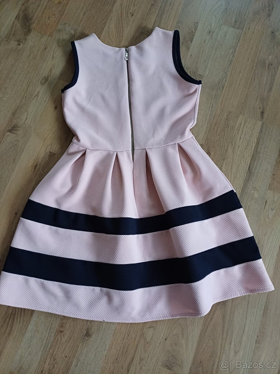 Dívčí šaty cca vel. 12 let - 2