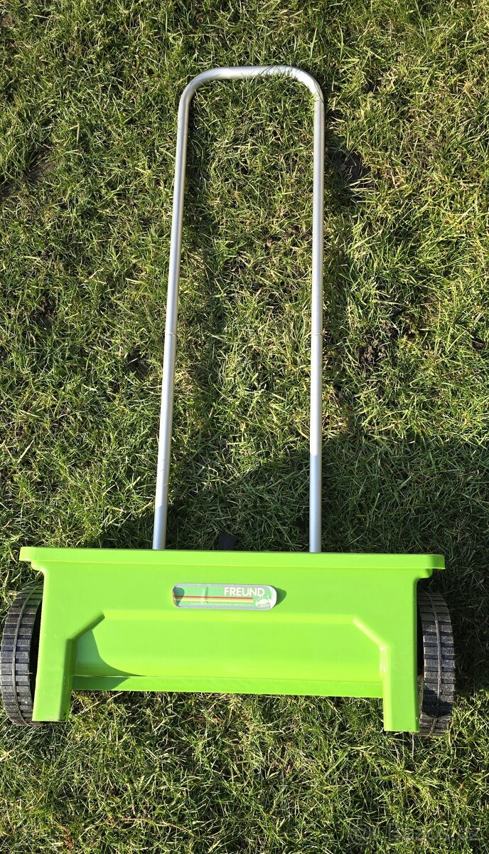 Vozík zn. FREUND na výsev semen - 2