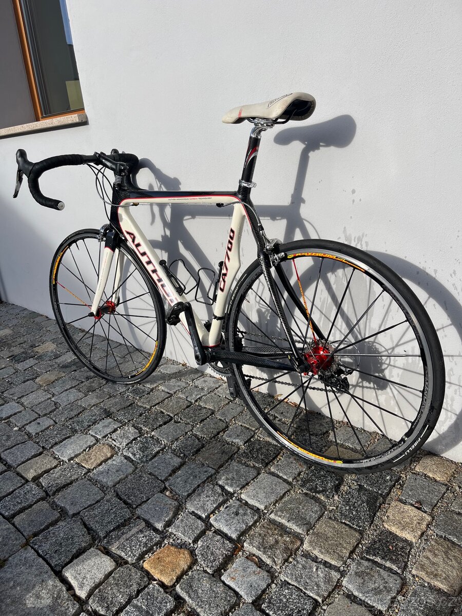 celokarbonové silniční kolo Author CA7700 - 2