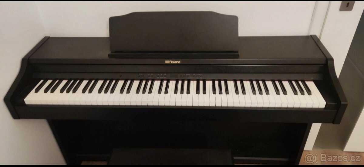 Digitální piano Roland RP501R - 2