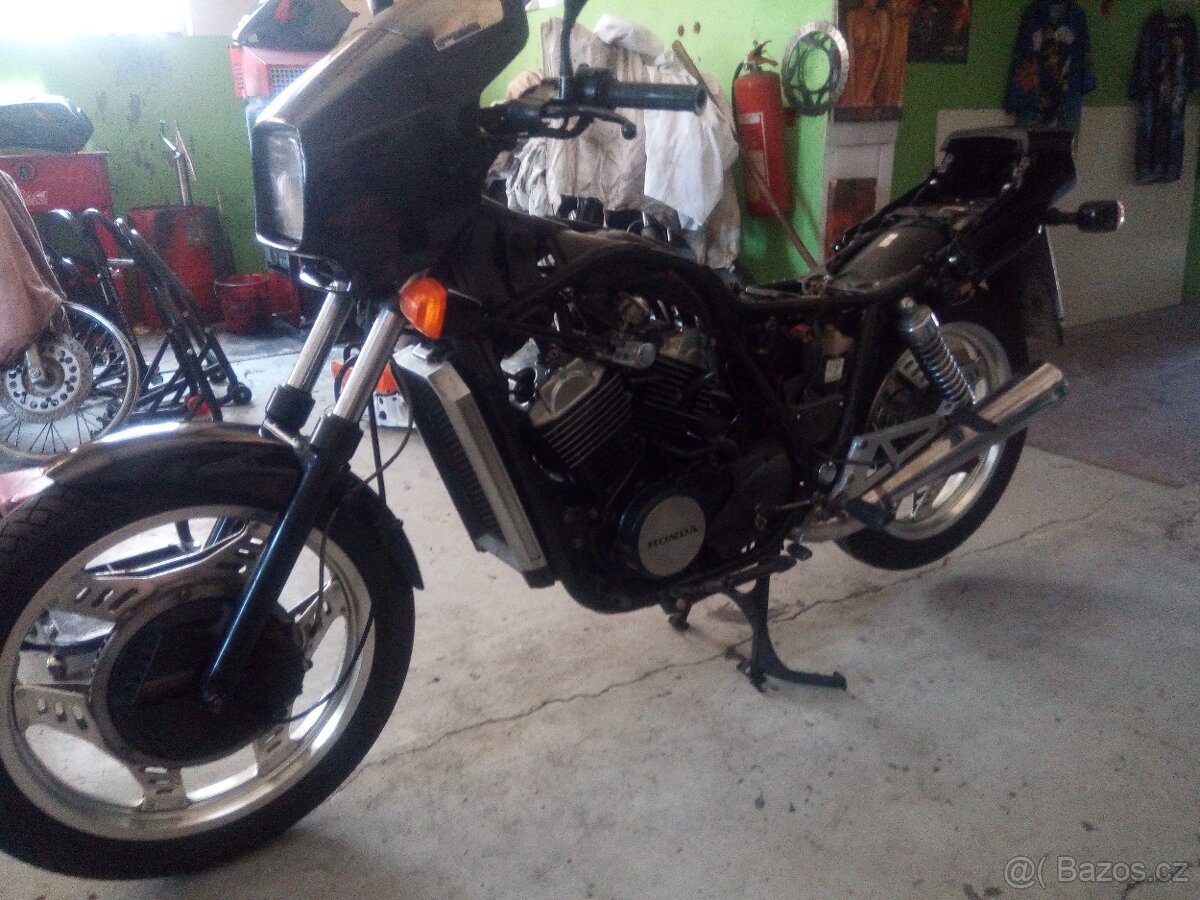 Honda VT 500 - 2