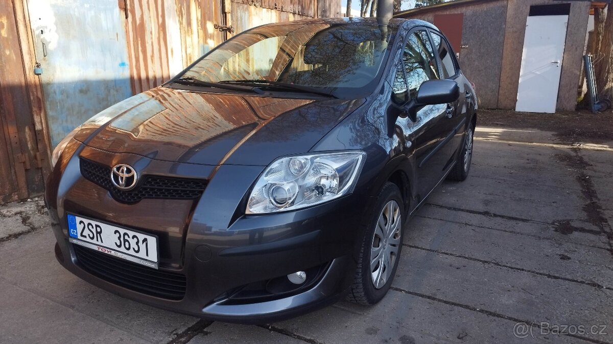 Toyota Auris 1.6 - 2