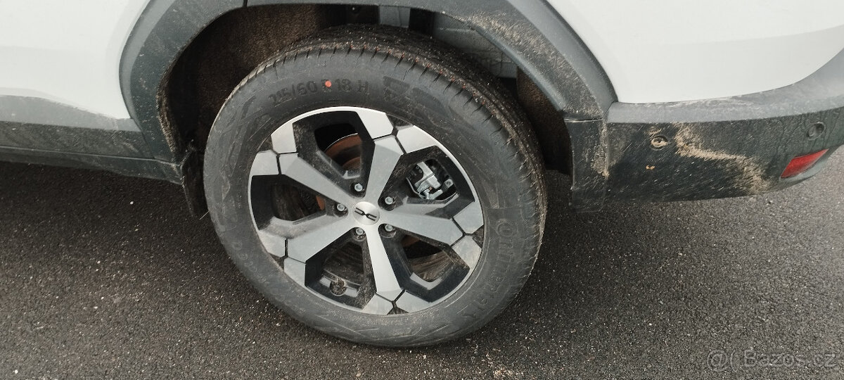 Letní pneu 215/60 r18 - 2