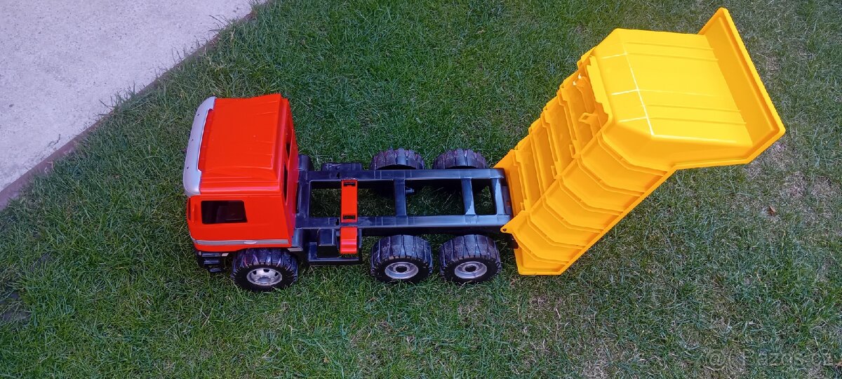 Vyklápěcí tatra - 2