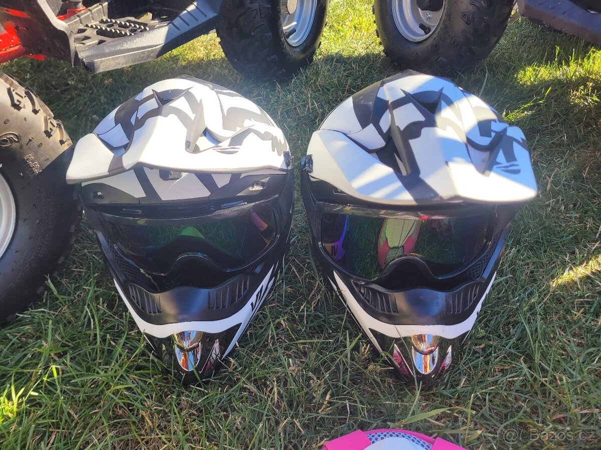 Prodam 2x detskou 4x4 Hecht
