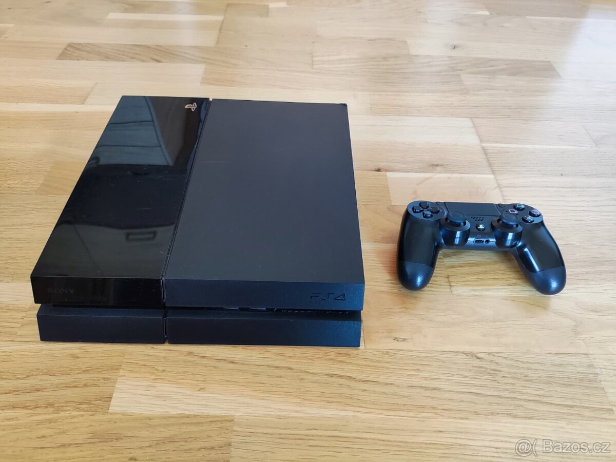 PS4 500GB + 2 hry - 2