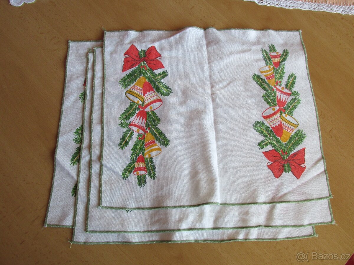 HISTORICKÉ VÁNOČNÍ UBRUSY a PROSTÍRÁNÍ - 2
